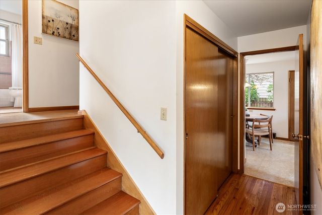 5819 30th Avenue NW, Seattle, WA 98107