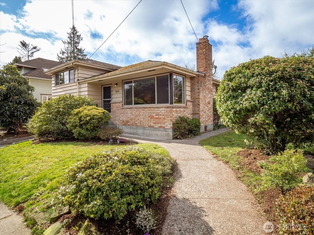 5819 30th Avenue NW, Seattle, WA 98107