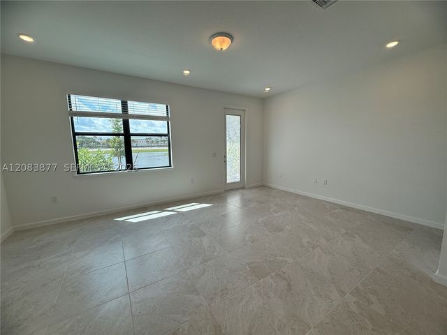 4280 Efendi Drive, Lantana, FL 33462