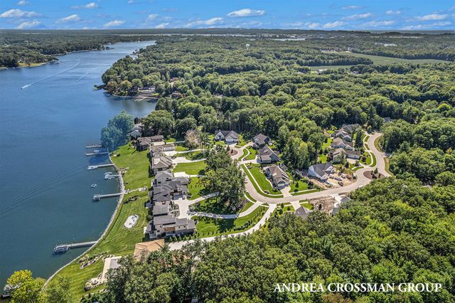 16179 Coventry Lane 30, Spring Lake, MI 49456