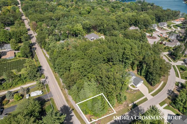 16179 Coventry Lane 30, Spring Lake, MI 49456
