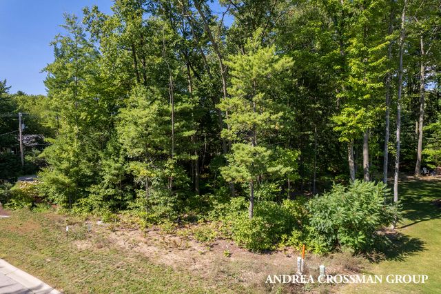 16179 Coventry Lane 30, Spring Lake, MI 49456
