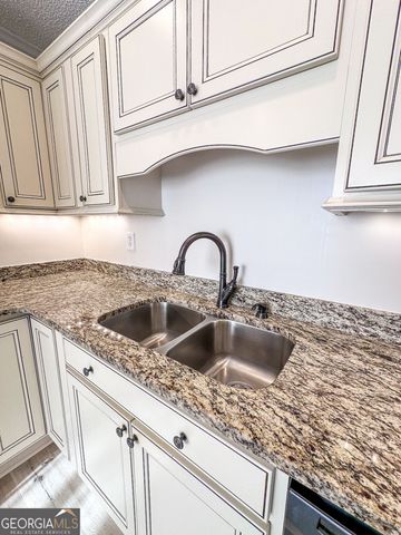 2160 Towne Manor Drive NW, Kennesaw, GA 30144