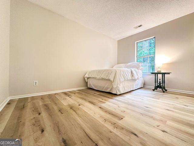 2160 Towne Manor Drive NW, Kennesaw, GA 30144