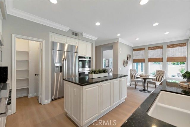 19140 Chandon Lane, Huntington Beach, CA 92648