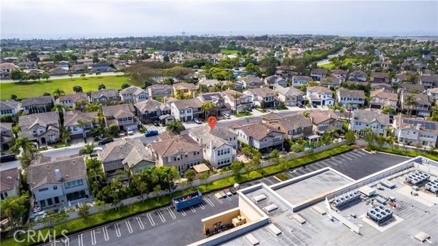 19140 Chandon Lane, Huntington Beach, CA 92648