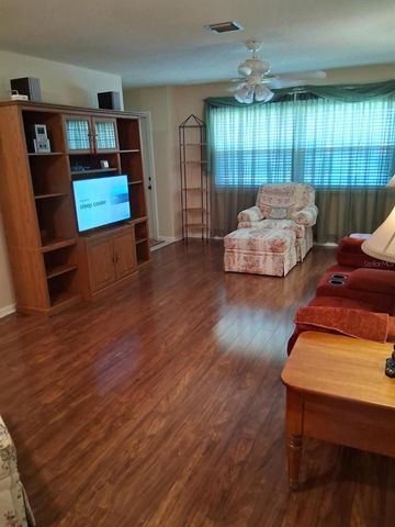 6770 RIVIERA N, Pinellas Park, FL 33781