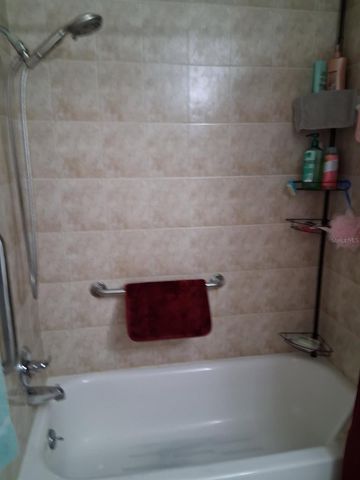 6770 RIVIERA N, Pinellas Park, FL 33781