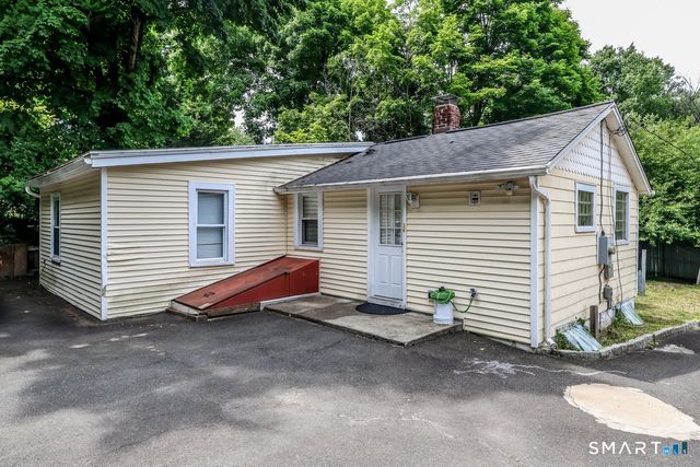 70 Dodgingtown Road, Bethel, CT 06801
