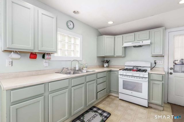 70 Dodgingtown Road, Bethel, CT 06801