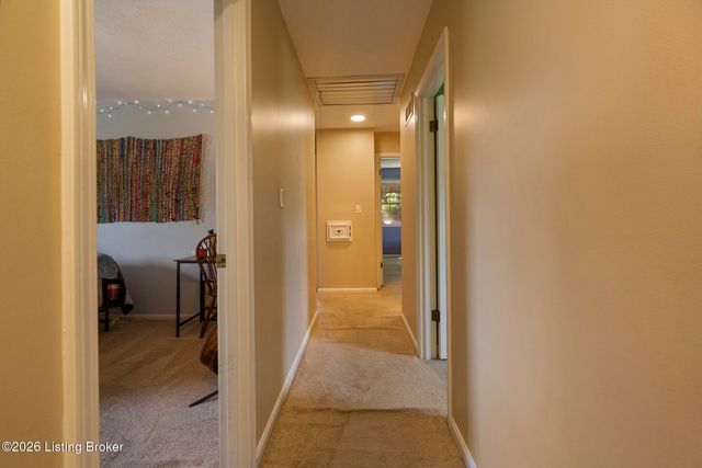 11911 Running Creek Rd, Louisville, KY 40243