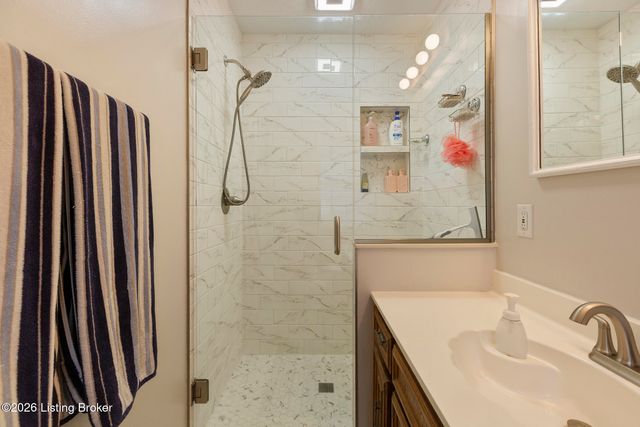 11911 Running Creek Rd, Louisville, KY 40243