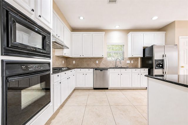 14009 Hollow Canyon Lane, Rosharon, TX 77583