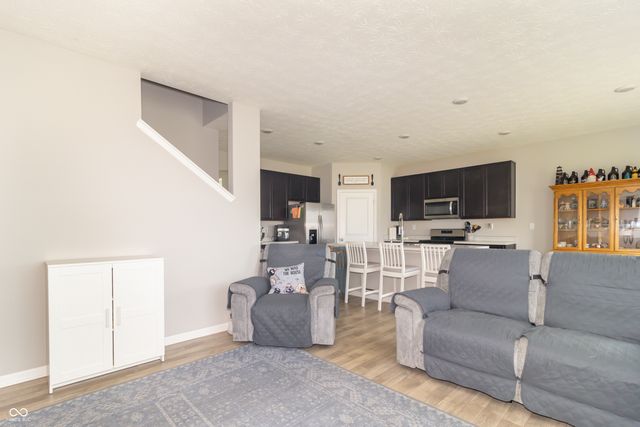 1852 Fairmount Drive, Greenfield, IN 46140