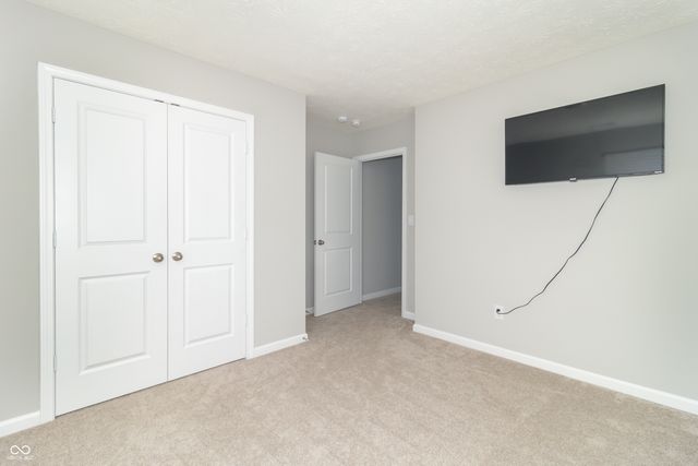 1852 Fairmount Drive, Greenfield, IN 46140
