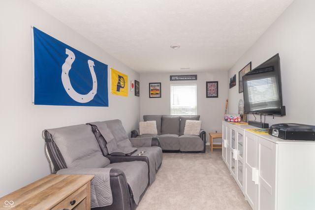 1852 Fairmount Drive, Greenfield, IN 46140