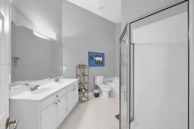 5477 Grande Palm Cir, Delray Beach, FL 33484