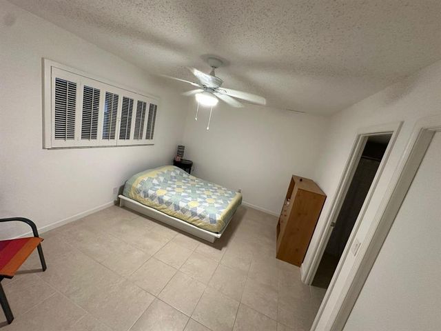 3075 Gardens E Drive 24, Palm Beach Gardens, FL 33410