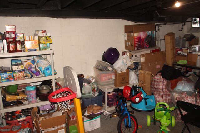 13427 Pembroke Avenue, Detroit, MI 48235