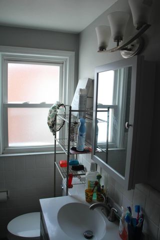 13427 Pembroke Avenue, Detroit, MI 48235