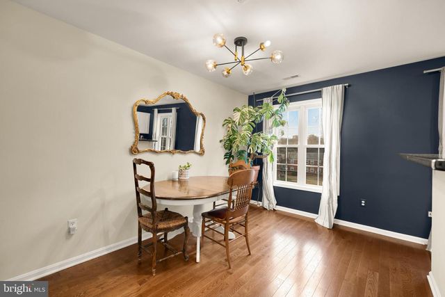 1636 S TAYLOR ST, Arlington, VA 22204