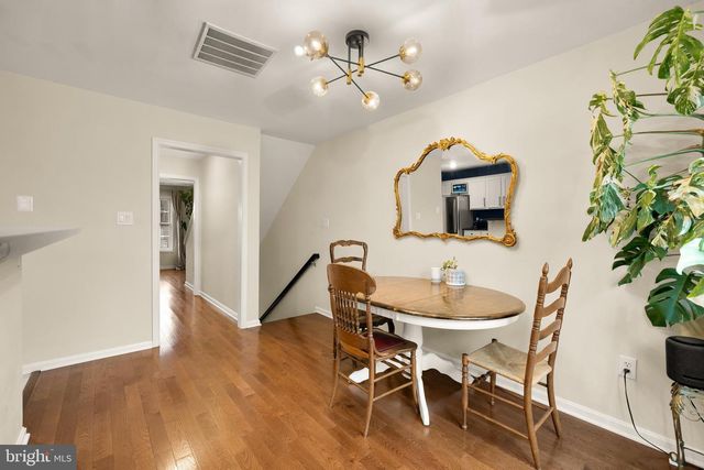 1636 S TAYLOR ST, Arlington, VA 22204