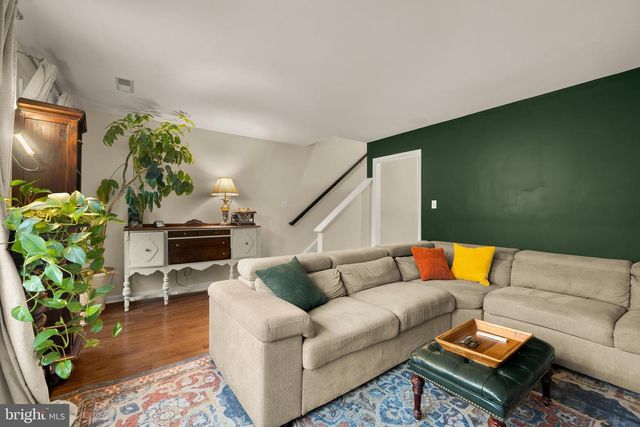 1636 S TAYLOR ST, Arlington, VA 22204