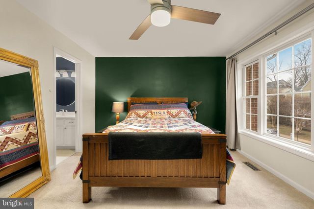 1636 S TAYLOR ST, Arlington, VA 22204