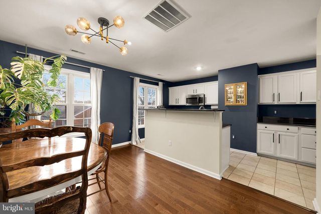 1636 S TAYLOR ST, Arlington, VA 22204