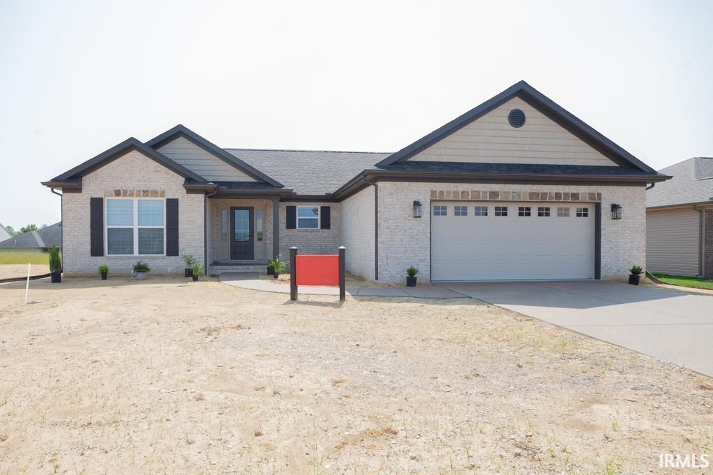 12903 Halle Drive, Evansville, IN 47725