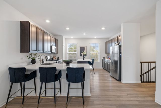 10298 Kerry Ridge Court, Chicago Ridge, IL 60415