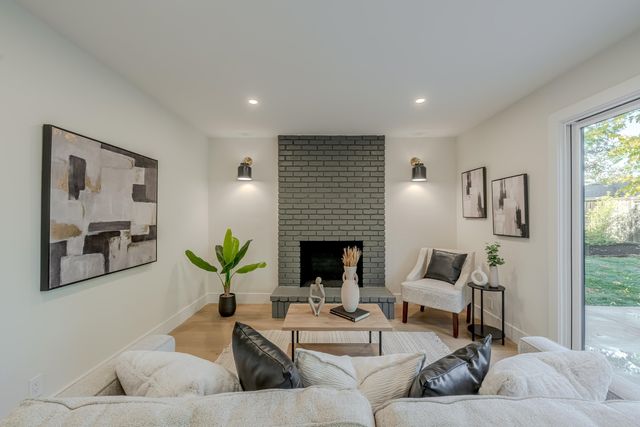 311 Foxboro Ct, San Ramon, CA 94583