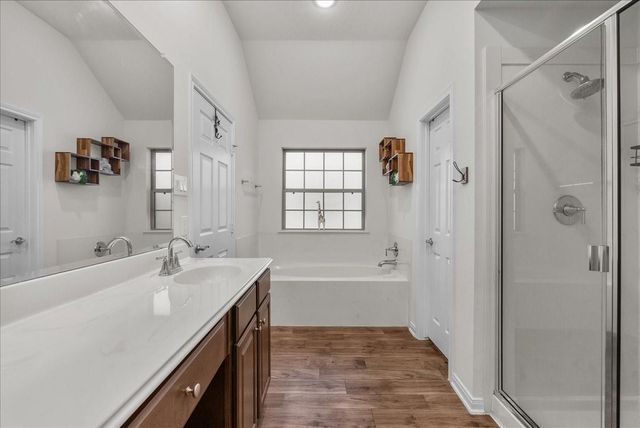 2111 Gilbert Road, Dickinson, TX 77539