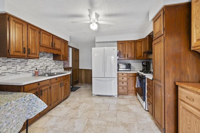 243 Sumner STREET, Hartford, WI 53027