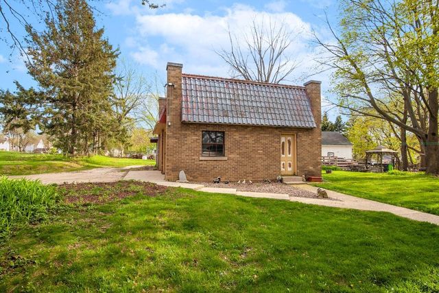 243 Sumner STREET, Hartford, WI 53027