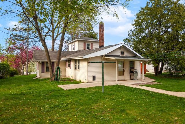 243 Sumner STREET, Hartford, WI 53027