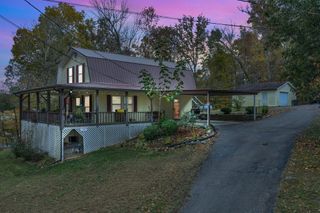 85 Lakeview Ln, Stewart, TN 37175