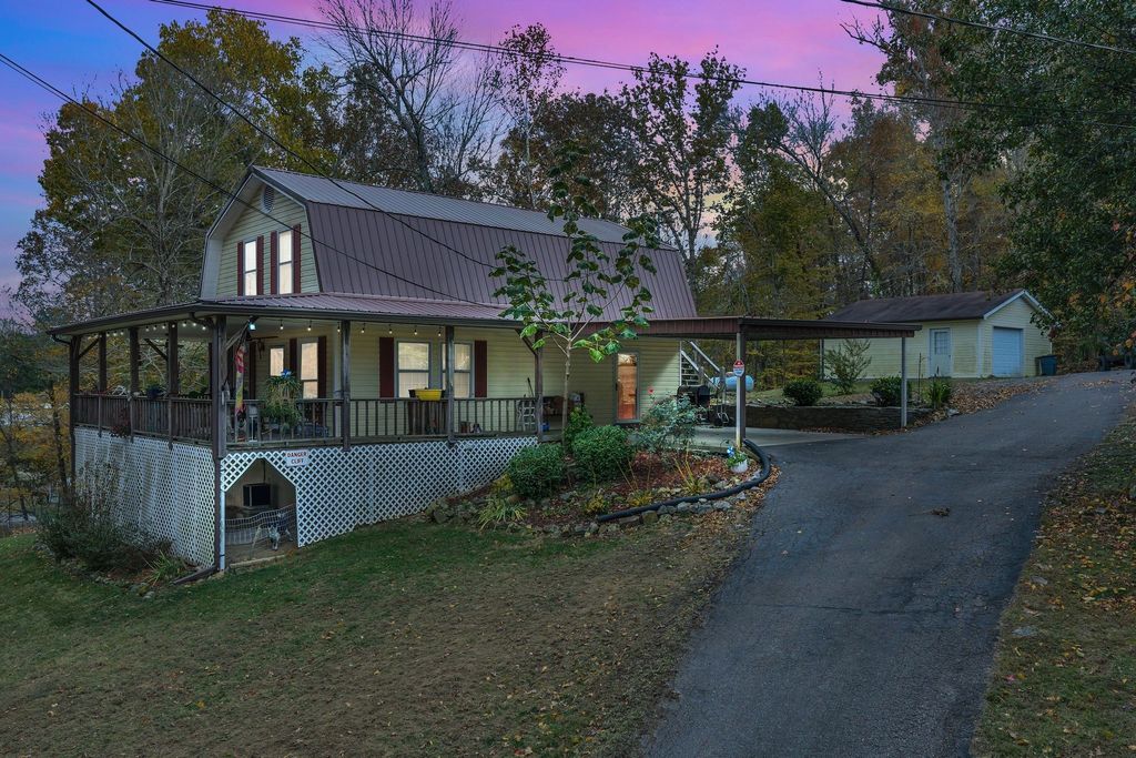 85 Lakeview Ln, Stewart, TN 37175