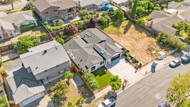 1704 Zinnia Lane, San Jose, CA 95124