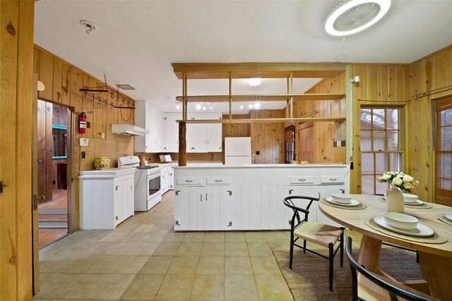 5000 Meadowbrook Drive, Fort Worth, TX 76103