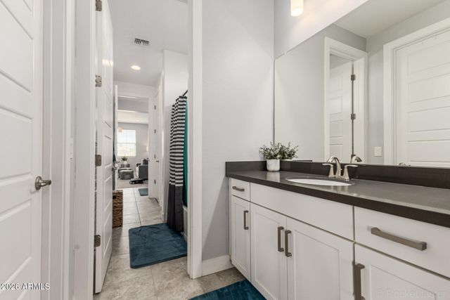 19384 E TIMBERLINE Road, Queen Creek, AZ 85142