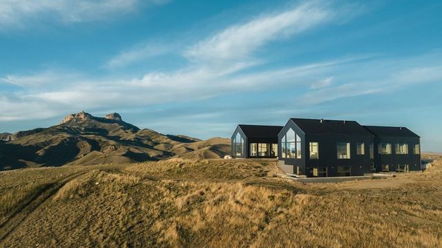 62 Skull Creek Dr, Cody, WY 82414