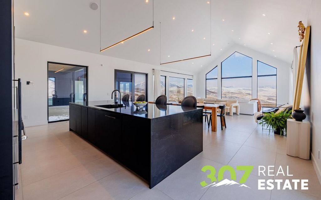 62 Skull Creek Dr, Cody, WY 82414 photo 4