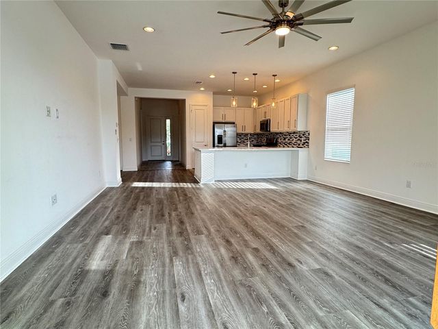 31045 LINDENTREE DRIVE, Wesley Chapel, FL 33543