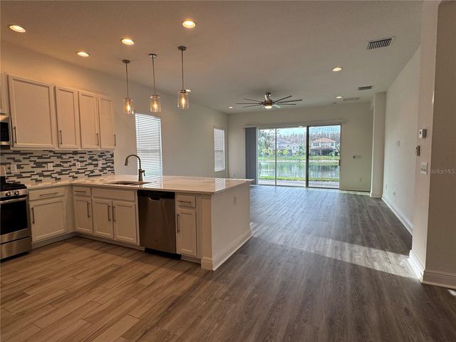 31045 LINDENTREE DRIVE, Wesley Chapel, FL 33543