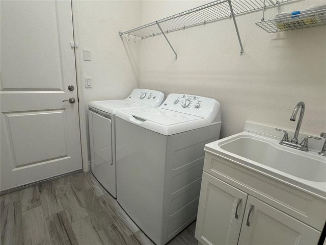 31045 LINDENTREE DRIVE, Wesley Chapel, FL 33543