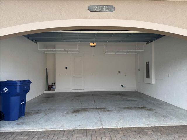 31045 LINDENTREE DRIVE, Wesley Chapel, FL 33543