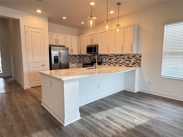 31045 LINDENTREE DRIVE, Wesley Chapel, FL 33543