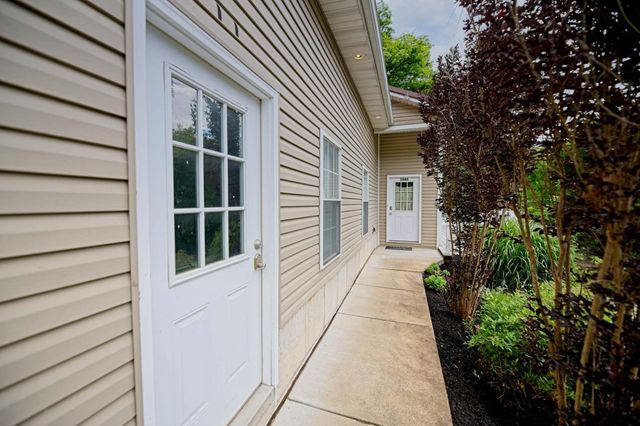 2086 Miller Drive, Huntington, WV 25701