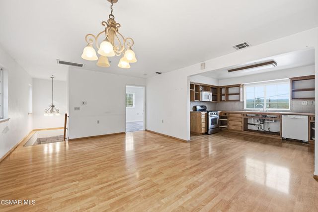 6130 Birch Street, Simi Valley, CA 93063